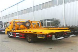 治多附近拖车救援搭电